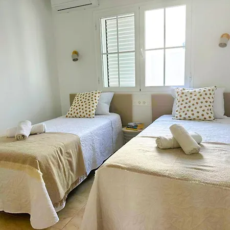 Casa Caleton Blanco Pool And Vakantiehuis Puerto del Carmen (Lanzarote)