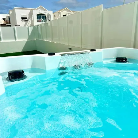 Vakantiehuis Casa Caleton Blanco Pool And *