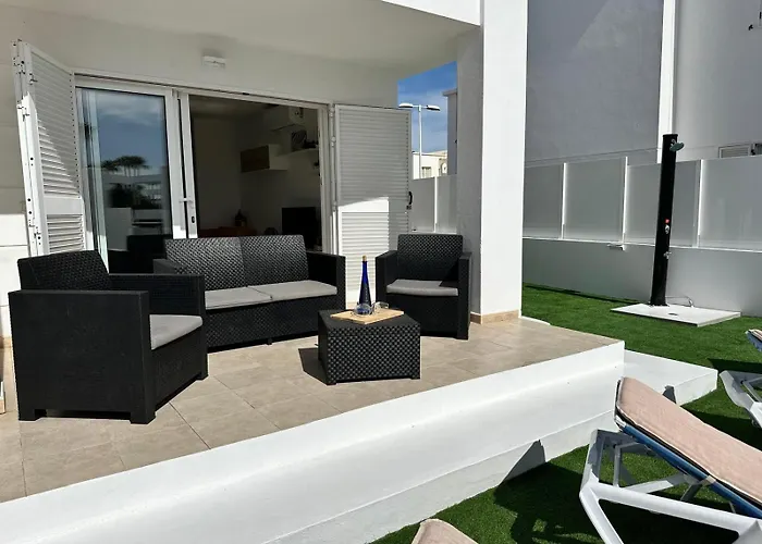 Casa Caleton Blanco Pool And Ferienhaus Puerto del Carmen (Lanzarote)