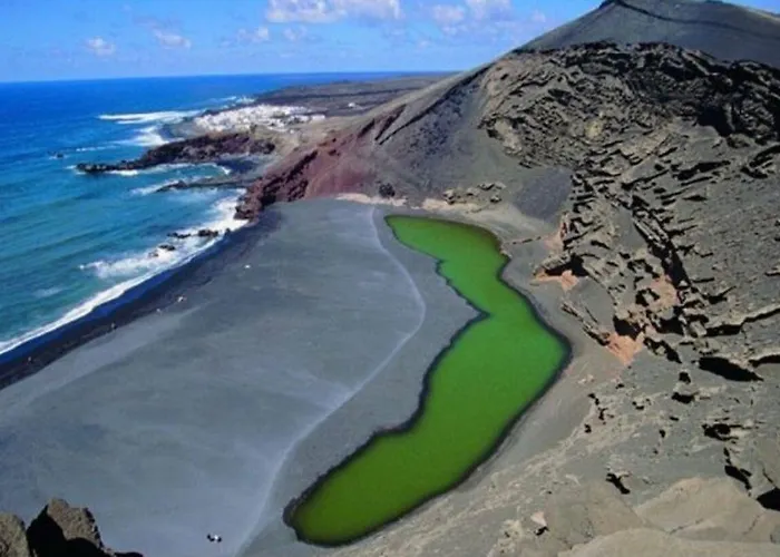 Vakantiehuis Casa Caleton Blanco Pool And Puerto del Carmen (Lanzarote)