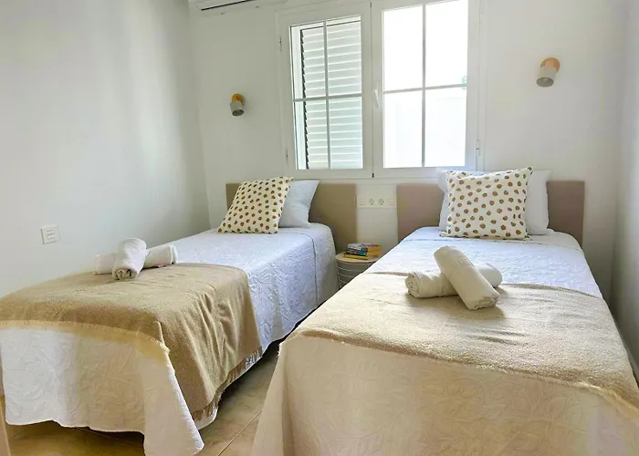 Casa Caleton Blanco Pool And Vakantiehuis Puerto del Carmen (Lanzarote)