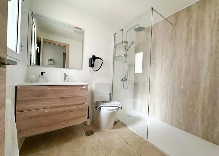 Casa Caleton Blanco Pool And Vakantiehuis *