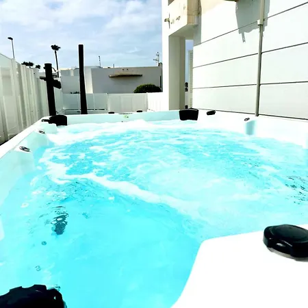 Сasa de vacaciones Casa Caletón Blanco Pool And *